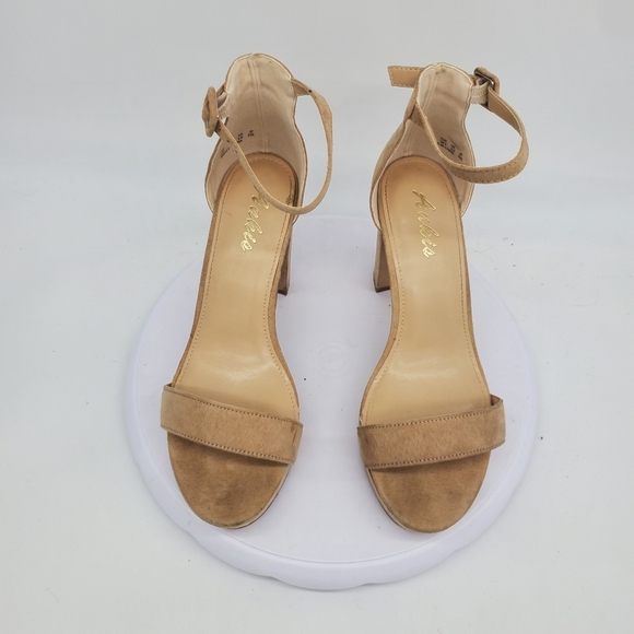 Ankis Shoe Women 7.5 Chunky Platforms 4 Inch Block Heels Nude Suede - Picture 8 of 8